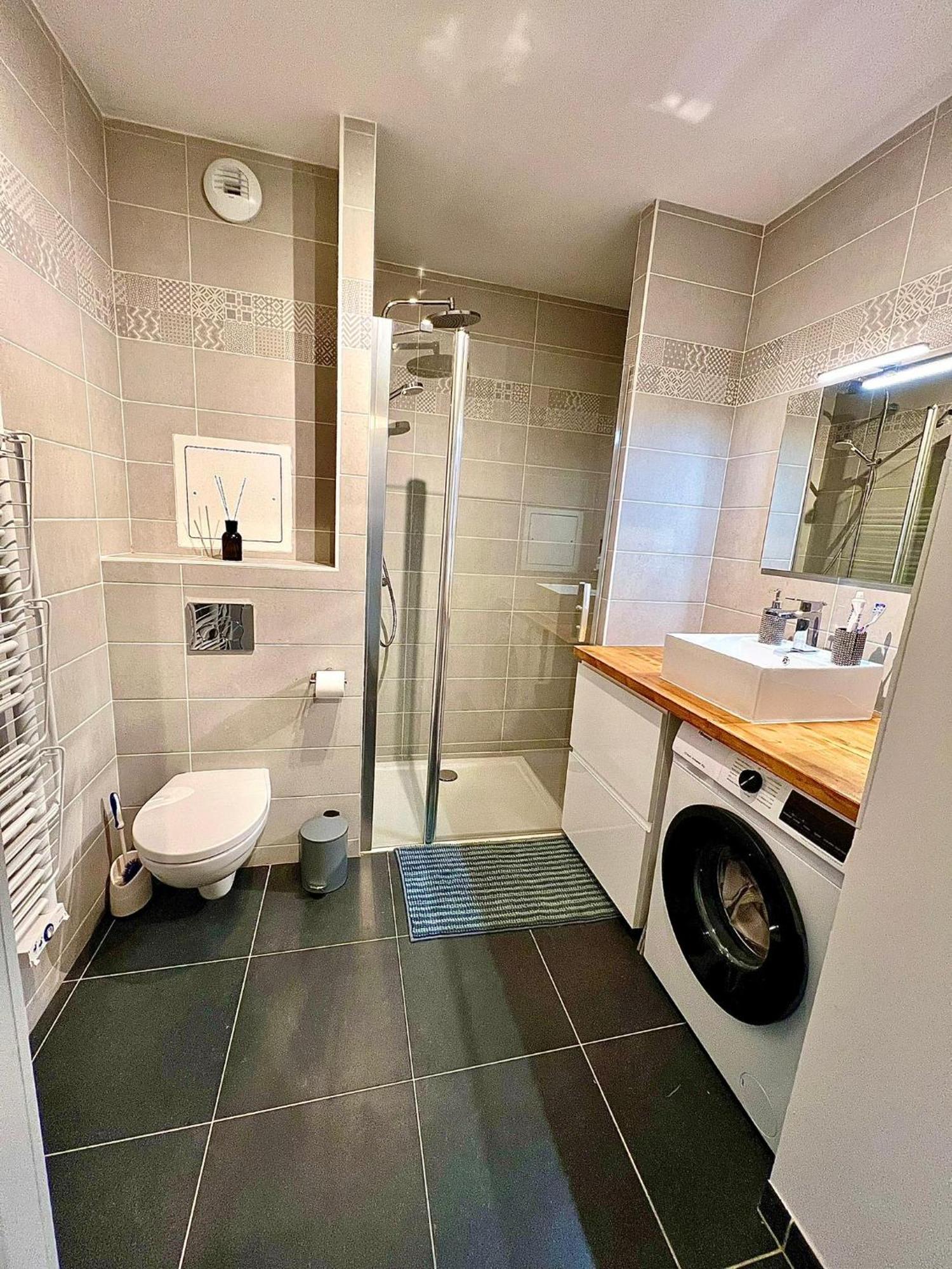 New & Serene 1-Bedroom Apart Near #Ladefenseparis #Parking&Fibre シュレンヌ エクステリア 写真